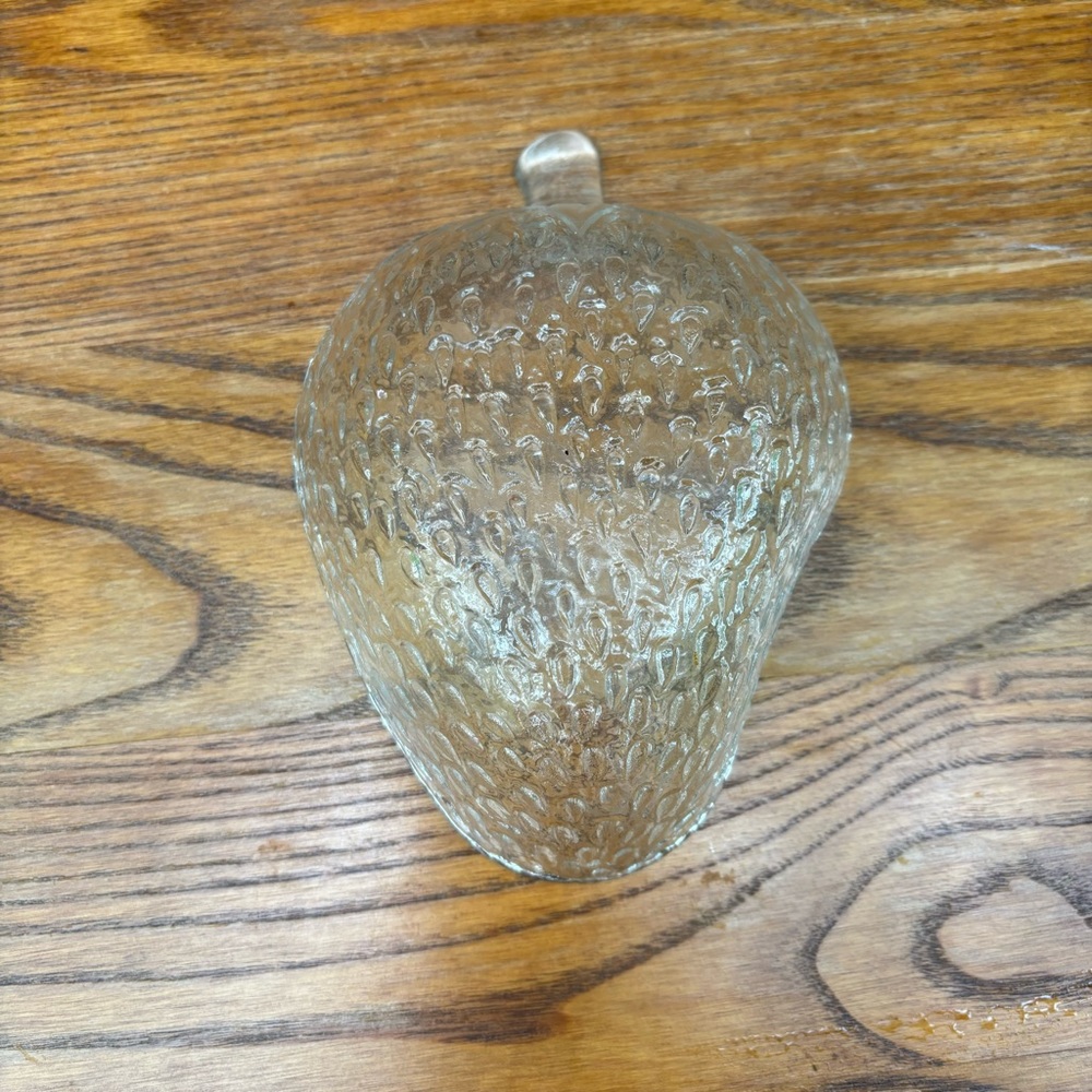 Vintage Strawberry Shaped Clear Glass Bowl Candy Nuts Trinkets dish - Picture 3 of 4